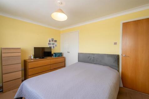 Flat 41 Annes Court 25 10.jpg