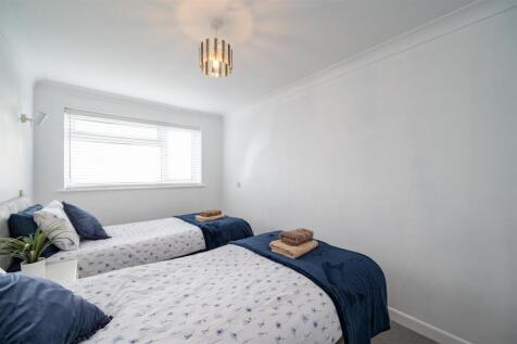 -Flat 36 Annes Court 13.jpg