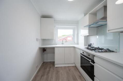 Flat 8 St Hermans Mansions 25 9.jpg