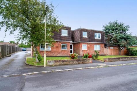 Flat 8 St Hermans Mansions 25 3.jpg
