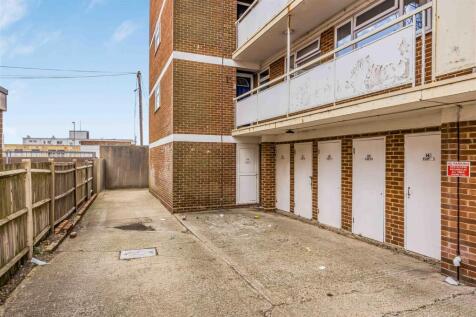13 Anne¿s Court, Seafront, Hayling Island-Small-Po