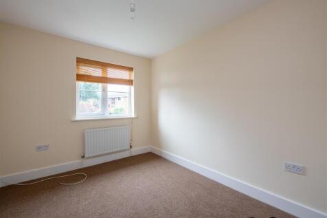 Flat 6 Silver Sands Court-18.jpg