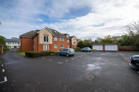 Flat 6 Silver Sands Court-5.jpg