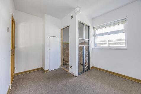 18 Warren Close, Hayling Island-PorticoMarketing-A