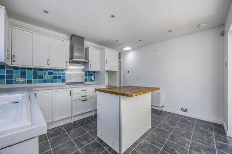 18 Warren Close, Hayling Island-PorticoMarketing-A