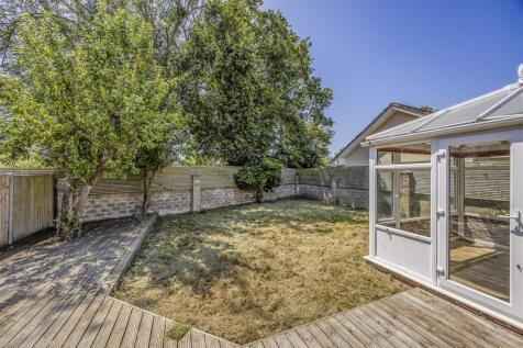 18 Warren Close, Hayling Island-PorticoMarketing-A