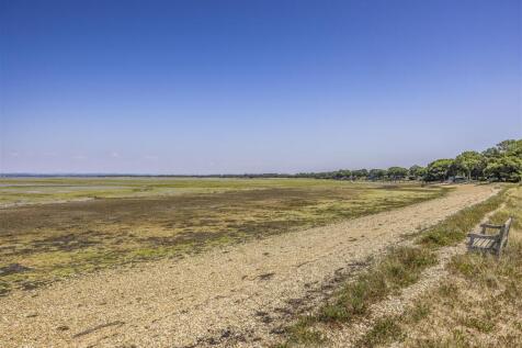 18 Warren Close, Hayling Island-PorticoMarketing-A