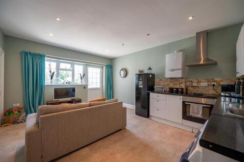 29 Chichester Avenue 25 27.jpg