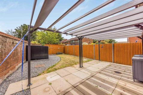100 Fathoms Reach, Hayling Island-Small-PorticoMar