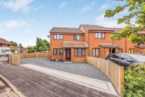 100 Fathoms Reach, Hayling Island-Small-PorticoMar