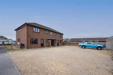 -Flat 2, 27a Creek Road 2.jpg