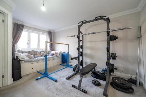2 Eastoke Avenue 23 21.jpg