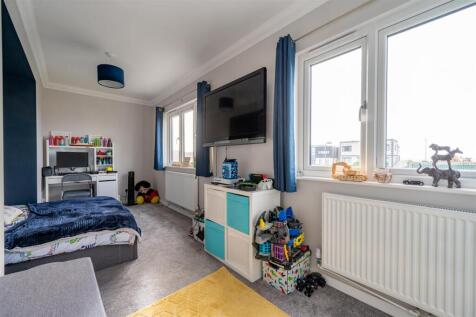 2 Eastoke Avenue 23 9.jpg