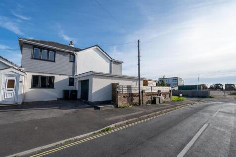 2 Eastoke Avenue 23 1.jpg