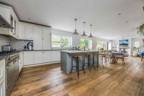 7 Hollow Lane, Hayling Island-Small-PorticoMarketi