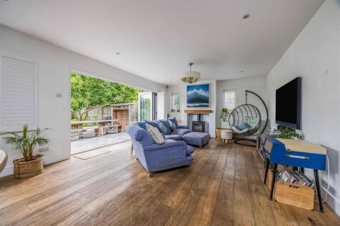 7 Hollow Lane, Hayling Island-Small-PorticoMarketi