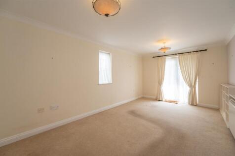 Flat 5 Bank House 25 12.jpg
