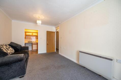 Flat 14 Maple Court 23 6.jpg