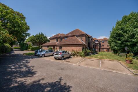 Flat 14 Maple Court 23 14.jpg