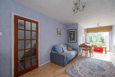 22 Ilex Walk 25 20.jpg