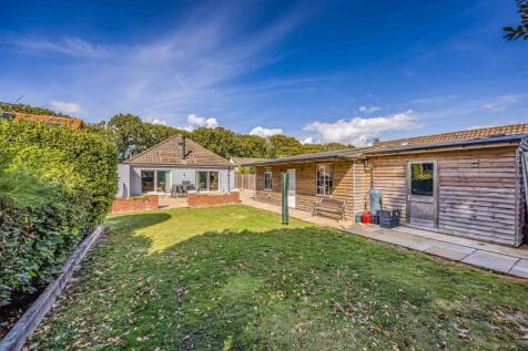 14 Salterns Lane, Hayling Island-Small-PorticoMark