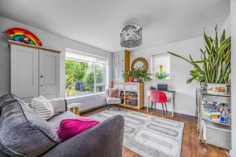 57 St Thomas Avenue, Hayling Island-Small-PorticoM