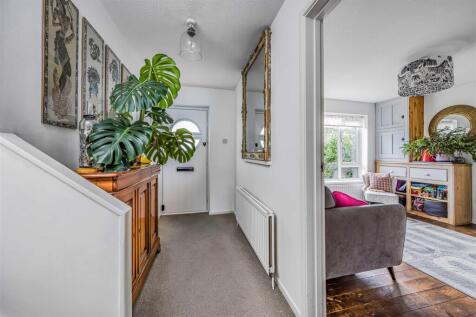 57 St Thomas Avenue, Hayling Island-Small-PorticoM
