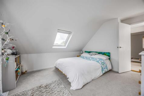 57 St Thomas Avenue, Hayling Island-Small-PorticoM