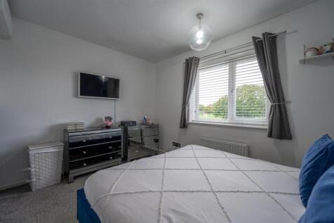 9 Pebble Close 25 13.jpg