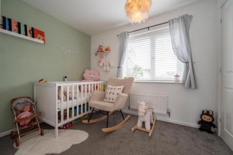 9 Pebble Close 25 7.jpg