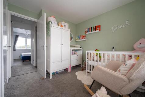 9 Pebble Close 25 8.jpg