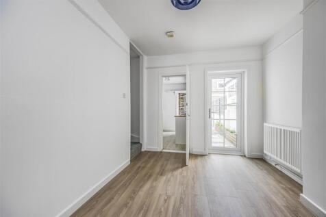 63 Oxford Road, Southsea-PorticoMarketing-Arden&amp;Wa