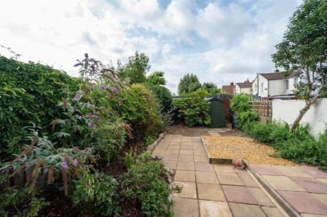 126b Laburnnum Grove223.jpg