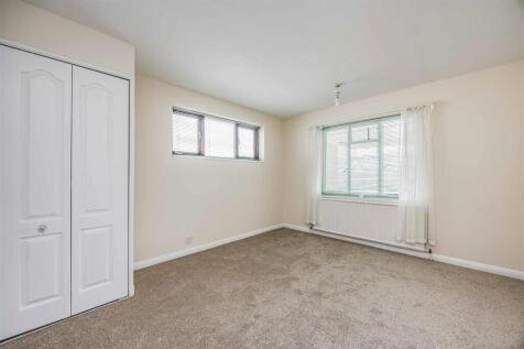 66 Durley Avenue, Cowplain-Small-PorticoMarketing-