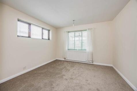 66 Durley Avenue, Cowplain-Small-PorticoMarketing-