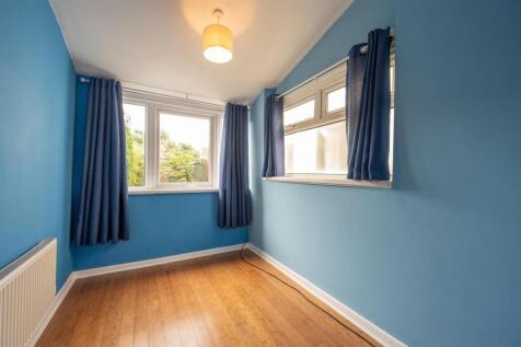 126b Laburnnum Grove2210.jpg