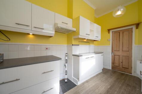 126b Laburnnum Grove2214.jpg