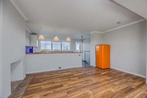 23 Sandy Beach Estate, Hayling Island-Small-Portic