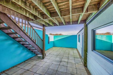 23 Sandy Beach Estate, Hayling Island-Small-Portic