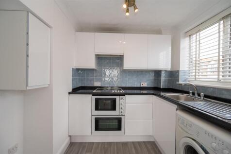 7 Pebble Court 23 10.jpg