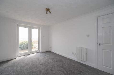 7 Pebble Court 23 14.jpg