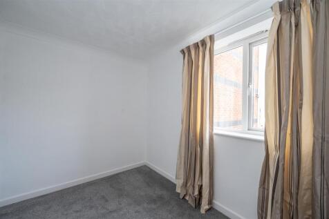 7 Pebble Court 23 7.jpg