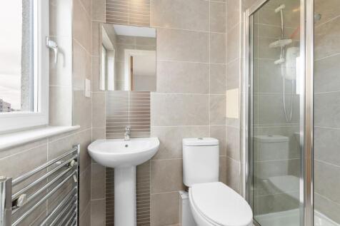 Bedroom 2 En-suite