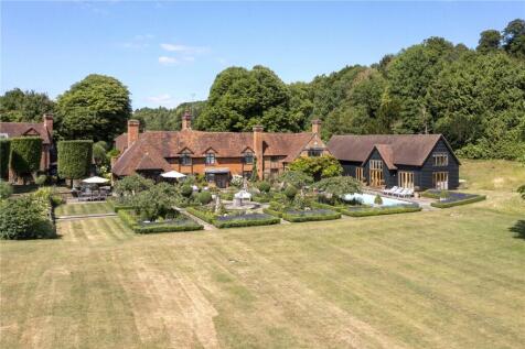 Blueys Farmhouse