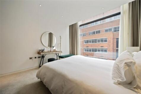 Bedroom 1, View 3
