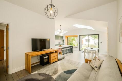 62 Woodlands Avenue-20_web.jpg