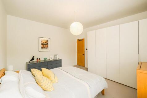 62 Woodlands Avenue-10_web.jpg