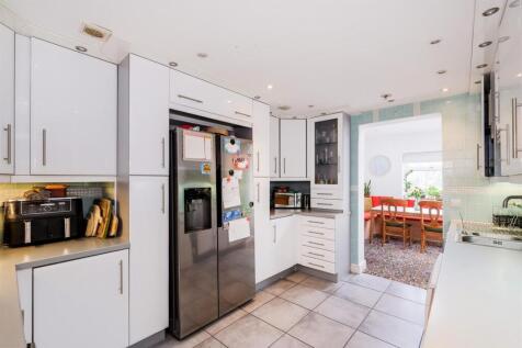 187 Cambridge Road-10_web.jpg
