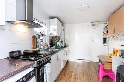 150 Cann Hall Road-11.JPG