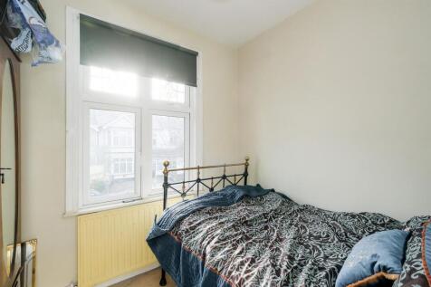 1 Reydon Avenue-17_web.jpg